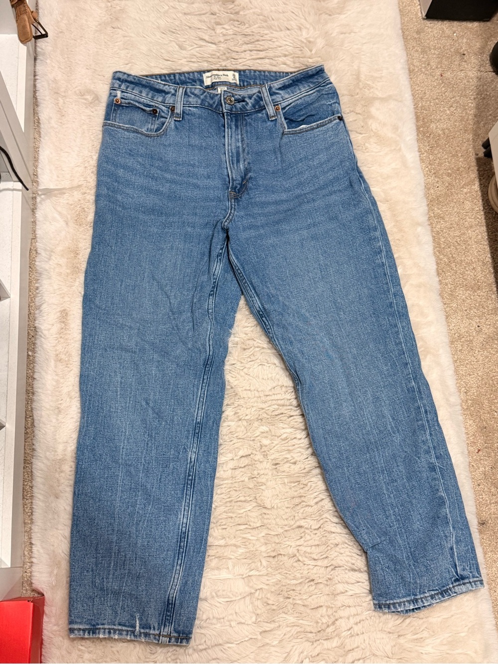 Abercrombie & Fitch Relaxed Straight Light Blue Mom Jeans